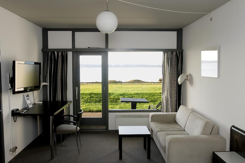 Langhoff & Juul Boutique Hotel Og Restaurant Ebeltoft Esterno foto
